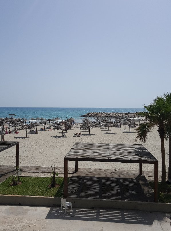 Rest House Tyr Hotel & Resort主图