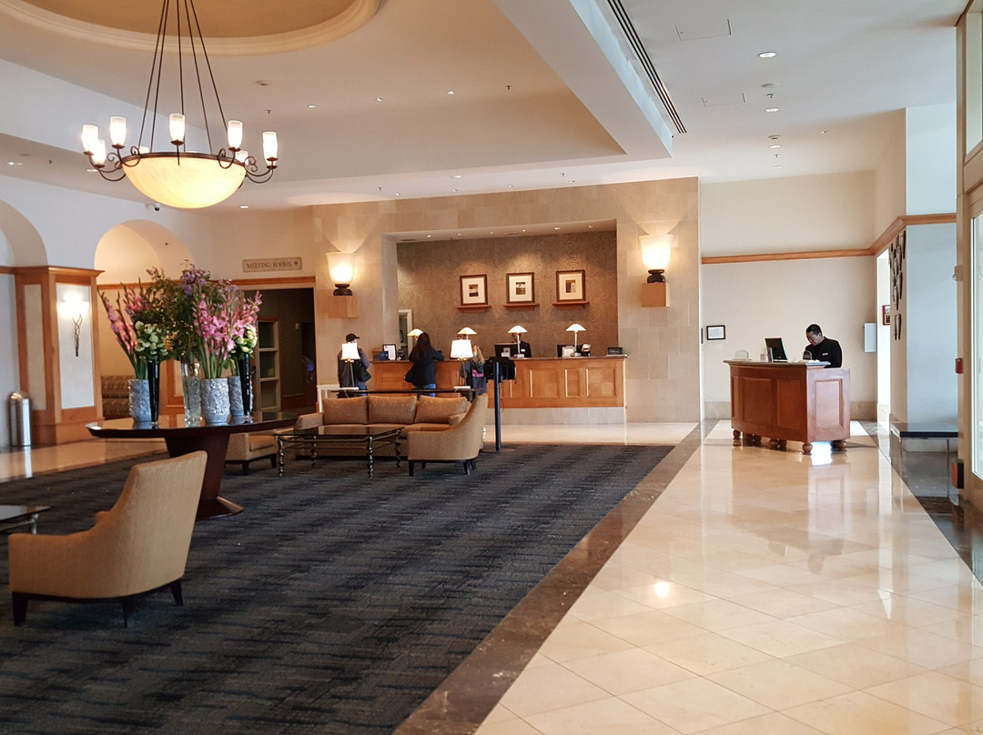 希尔顿圣克拉拉酒店主图