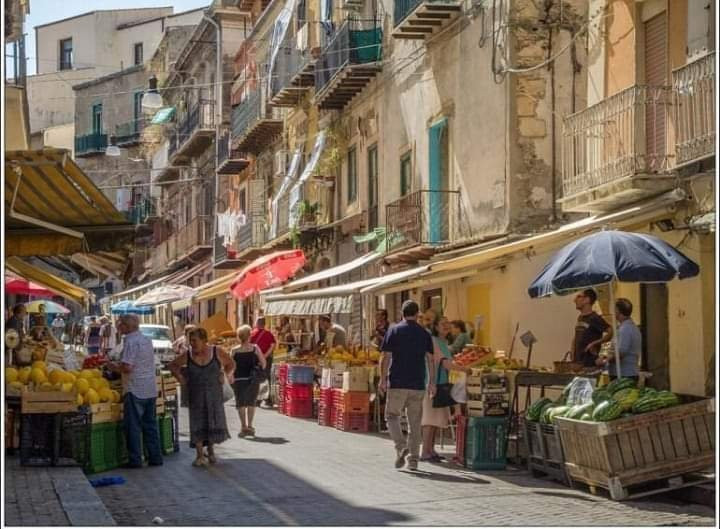 Mercato Storico Strata 'a Foglia-Caltanissetta必去景点