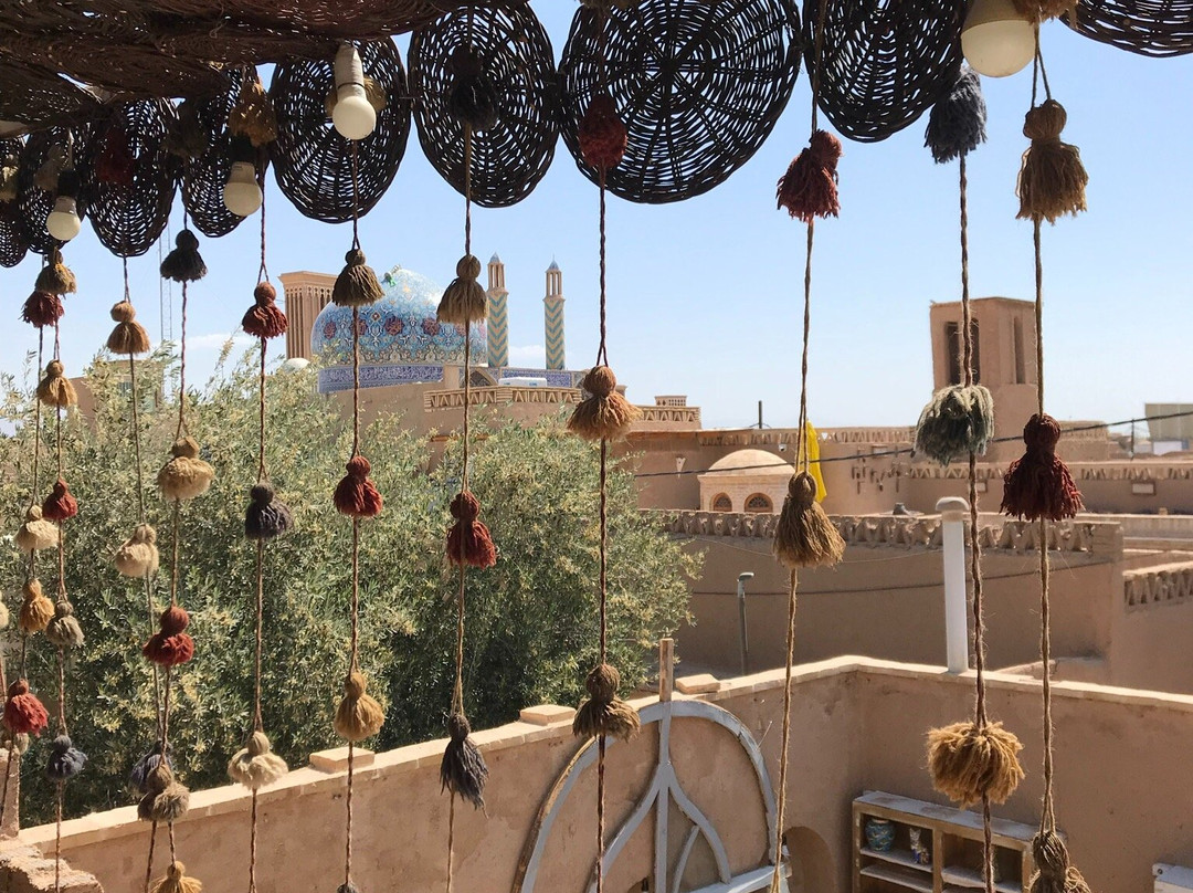Tourist Library, Information center, roof view-亚兹德必去景点