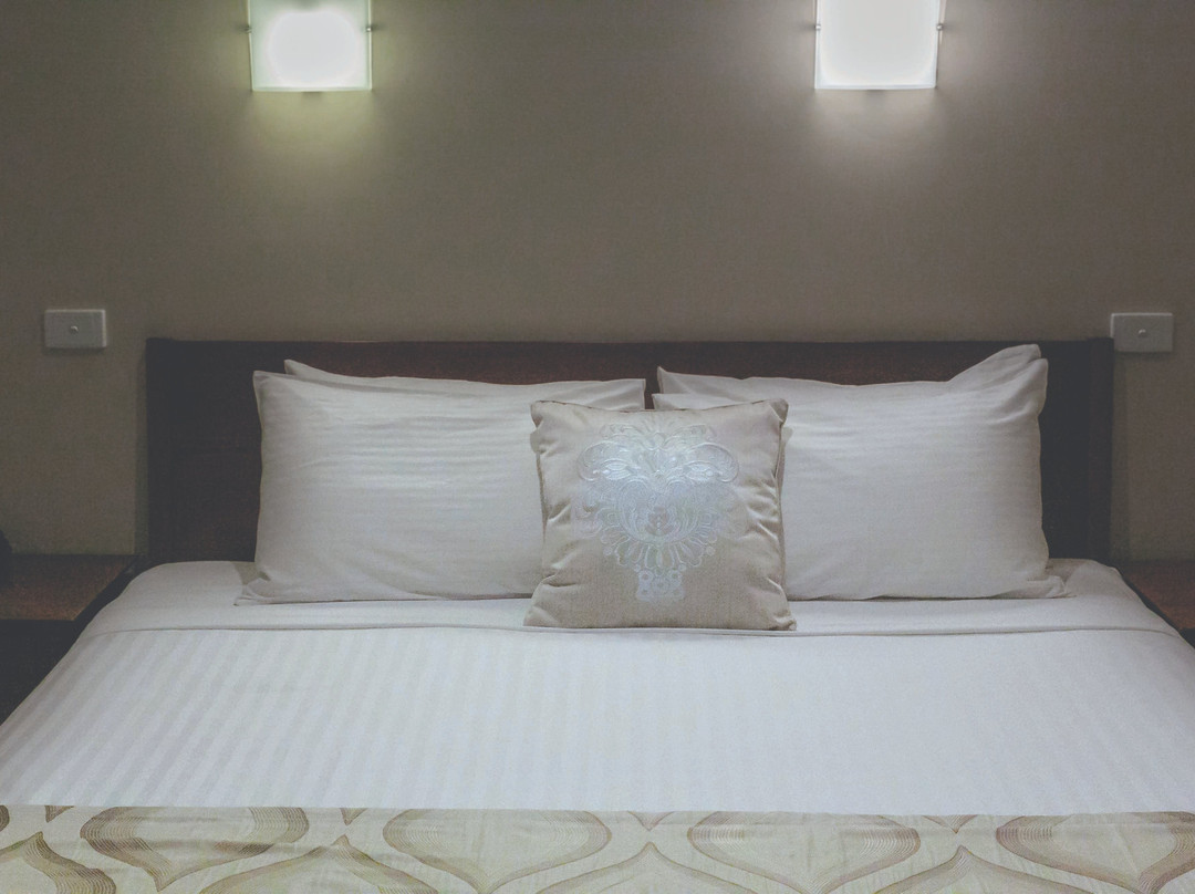 最佳西方湖酒店主图