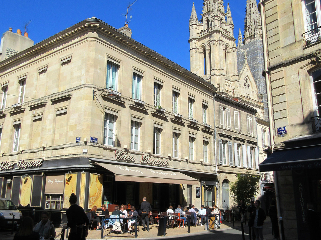 Antique Dealers of Village Notre Dame-波尔多必去景点