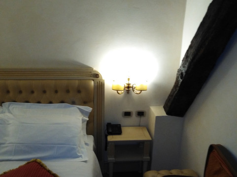 卡弗尔酒店主图