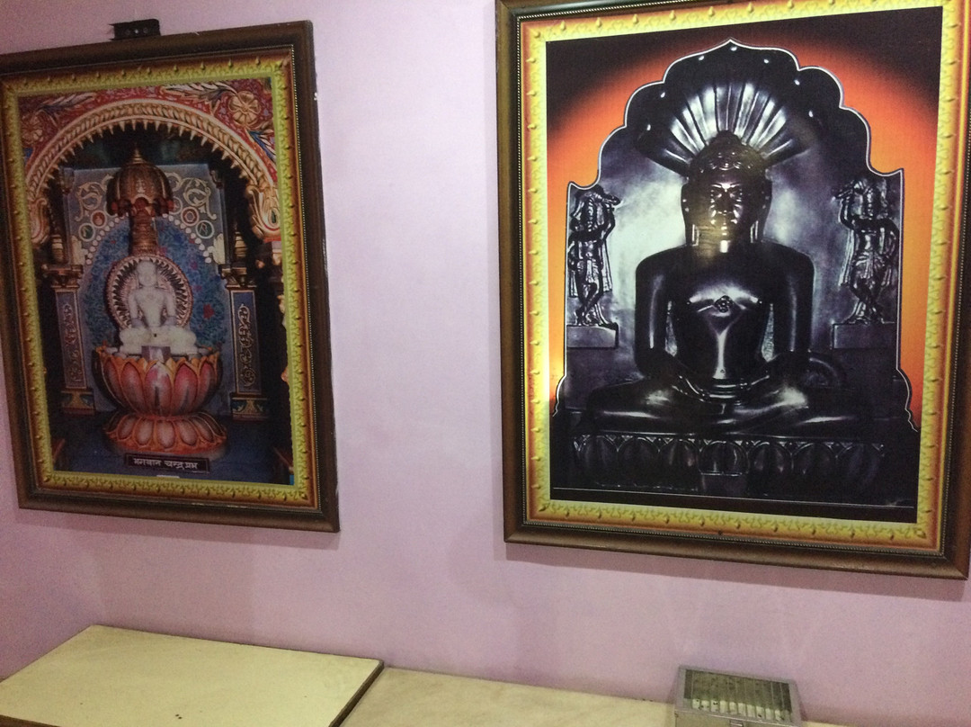 Parasnath Jain Temple景点图片