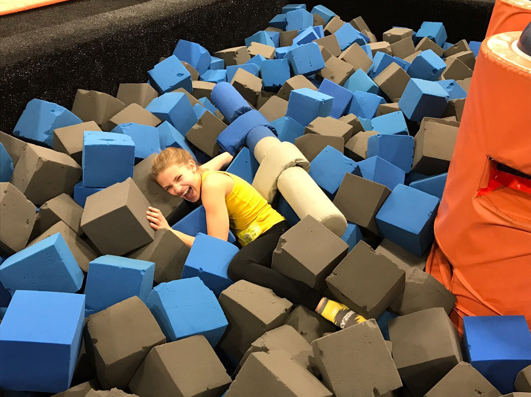 Sky Zone Queensbury景点图片
