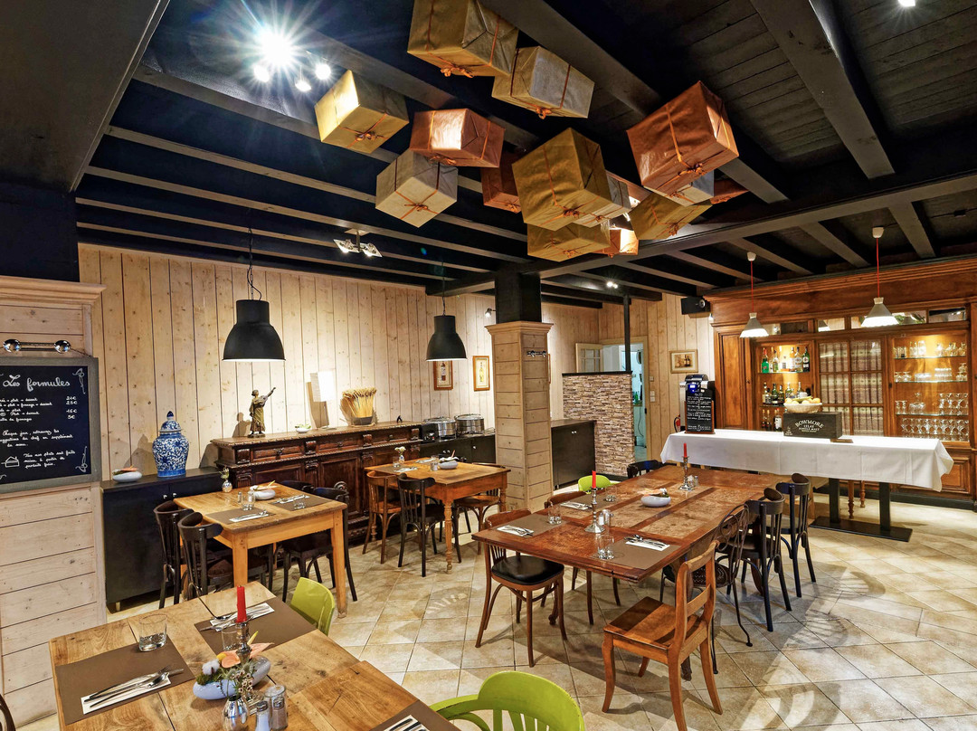 堪迪城堡酒店主图