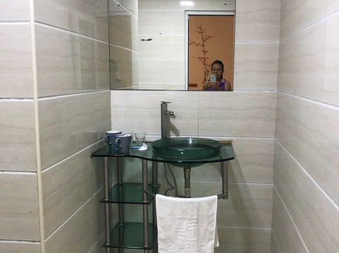 深圳翡翠假日酒店(罗湖口岸店)主图