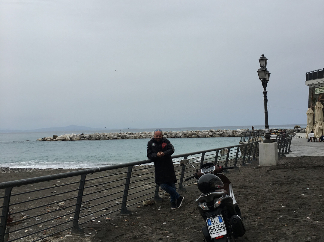 滑板車出租napoli-那不勒斯必去景点