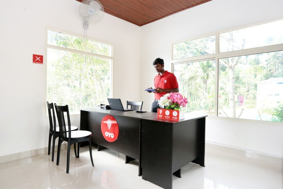 OYO La Flora Resorts主图