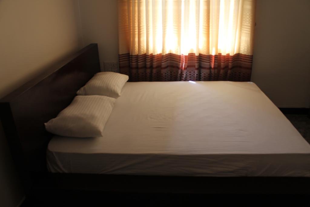 Anusha Holiday Inn-官方