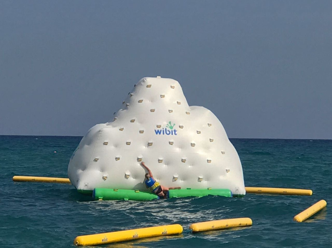 Playa Aquapark-Santa Susanna必去景点