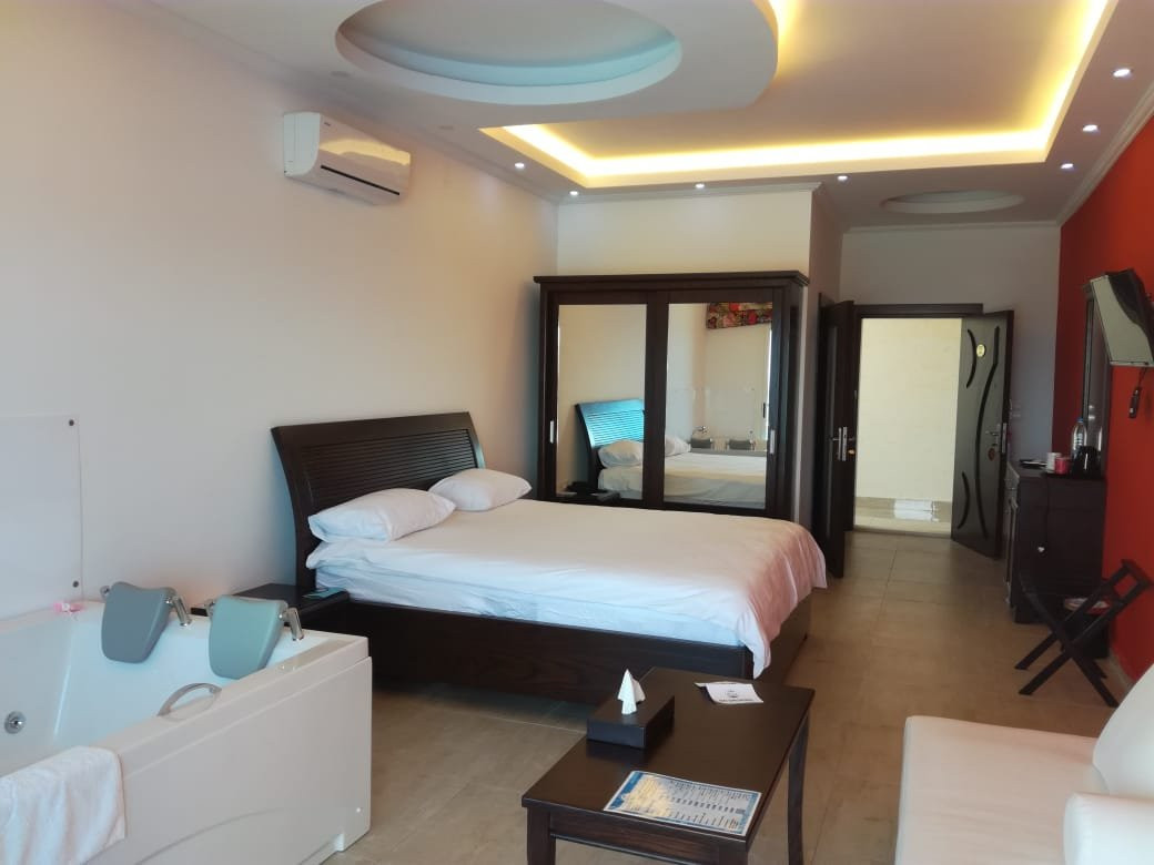 Reve De La Mer Resort