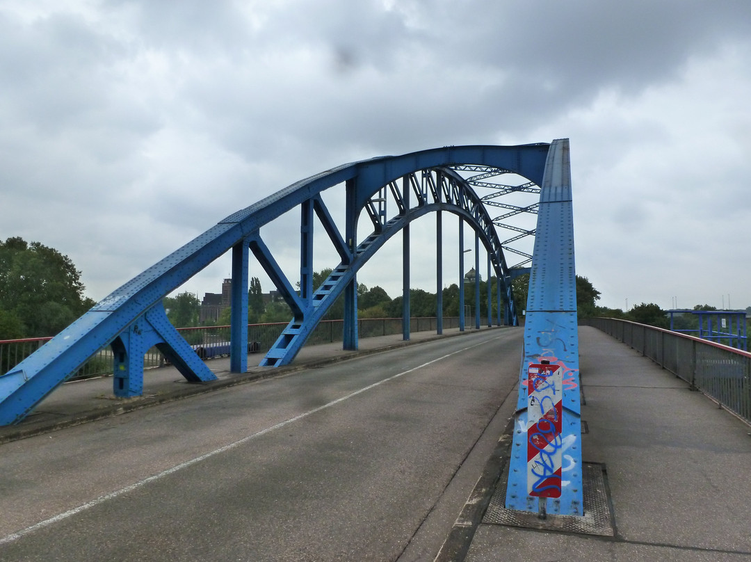Ruhrorter Flaggenmast-杜伊斯堡必去景点