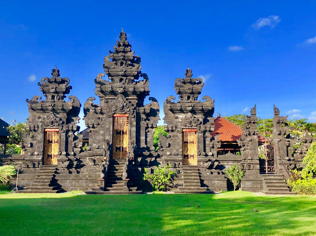 Dalem Penataran Desa Adat Temple-勒吉安必去景点