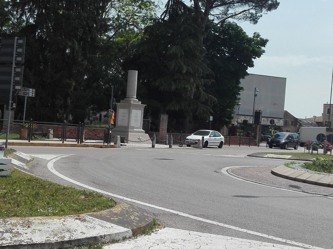 Monumento ai Caduti di Zenson di Piave景点图片