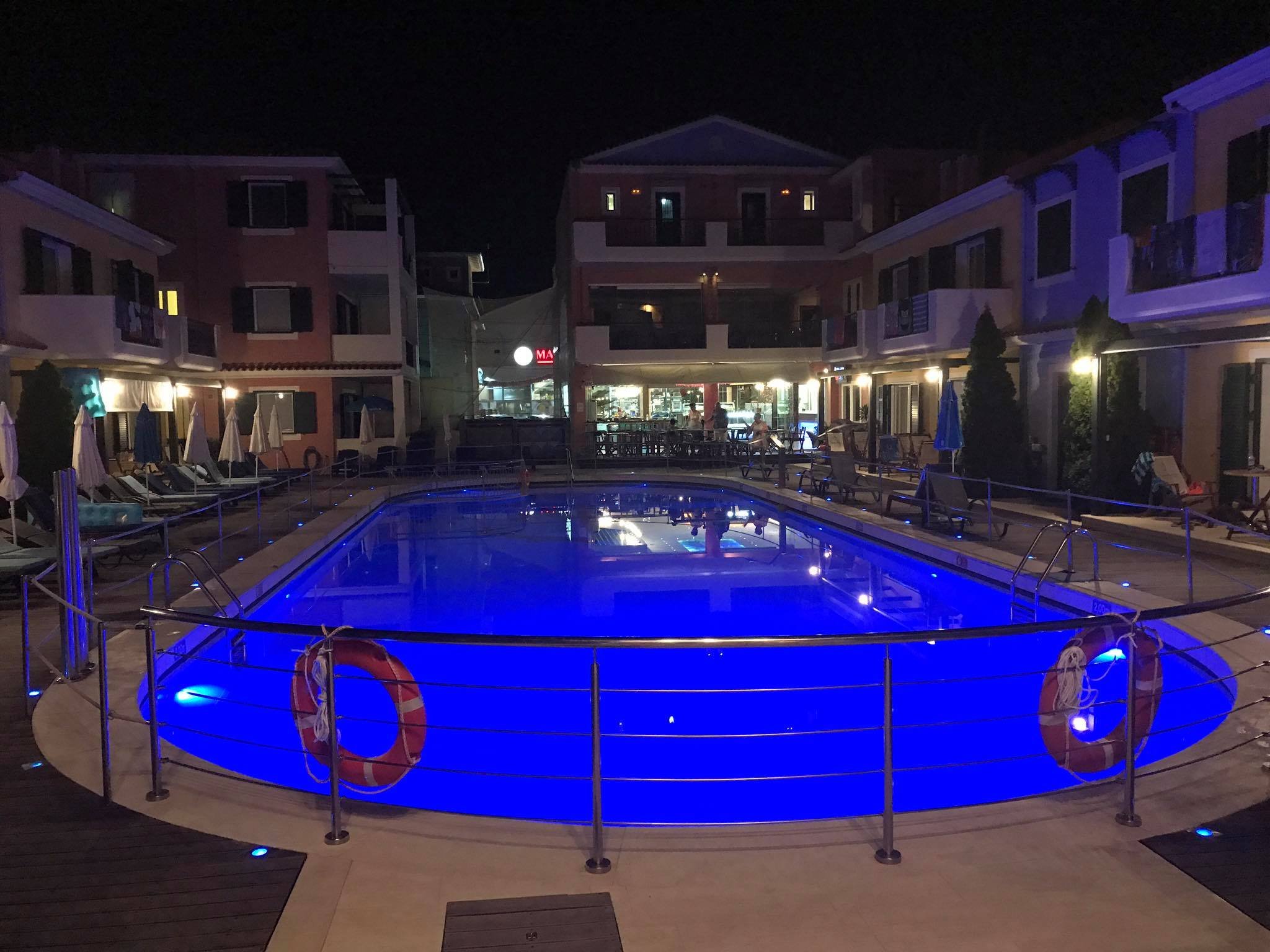 Hotel Captain Stavros-泳池