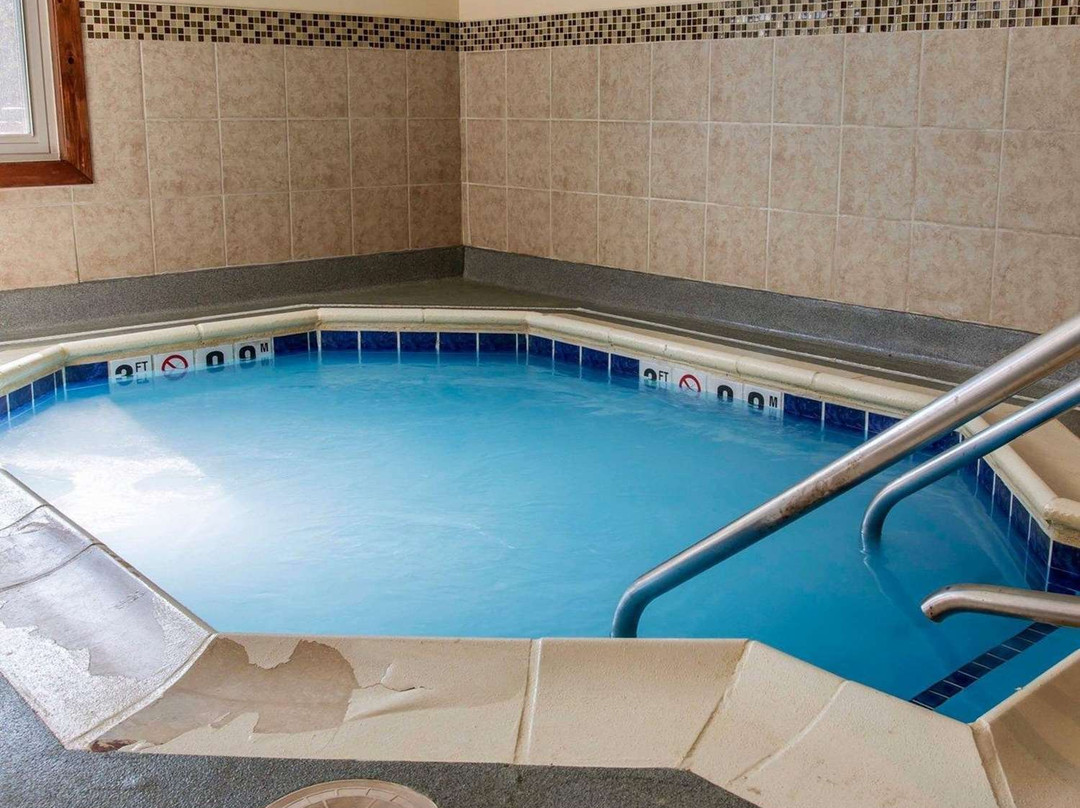 Comfort Suites Benton Harbor主图