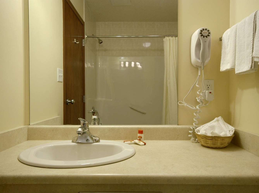 Super 8 by Wyndham Fort Saskatchewan主图