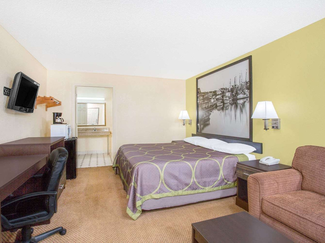 Super 8 by Wyndham Sumter主图