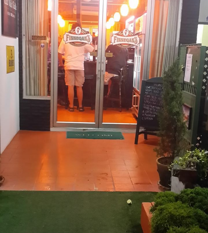 曼场餐馆和美食-Finnegans