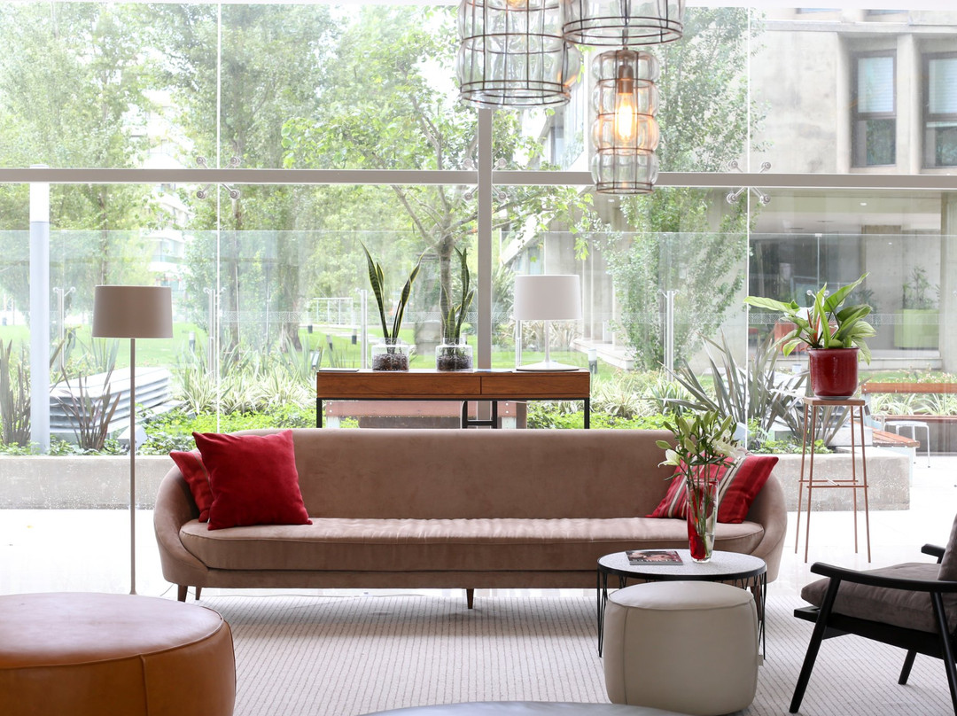 Dazzler by Wyndham Rosario主图