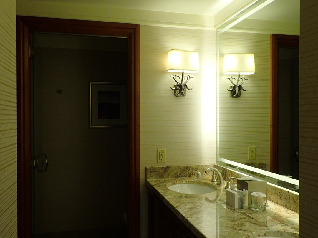 太阳谷酒店主图