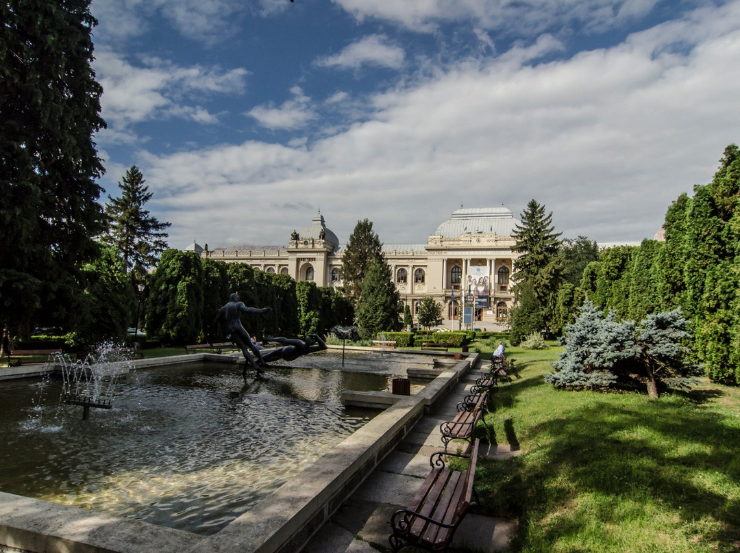 Rolandia-雅西必去景点