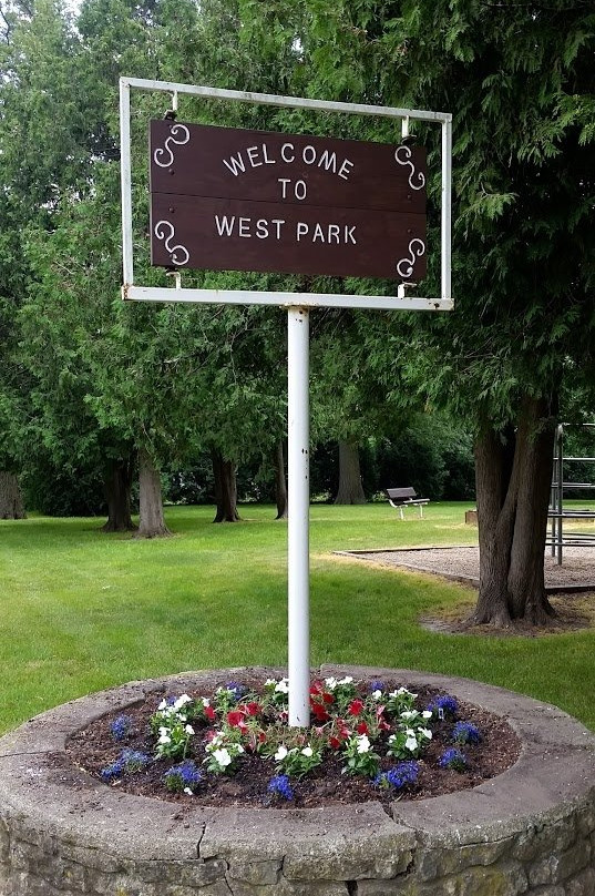 West Park-Dodge Center必去景点