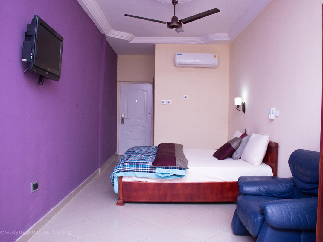 Sheilas Executive Hotel & Lodge主图