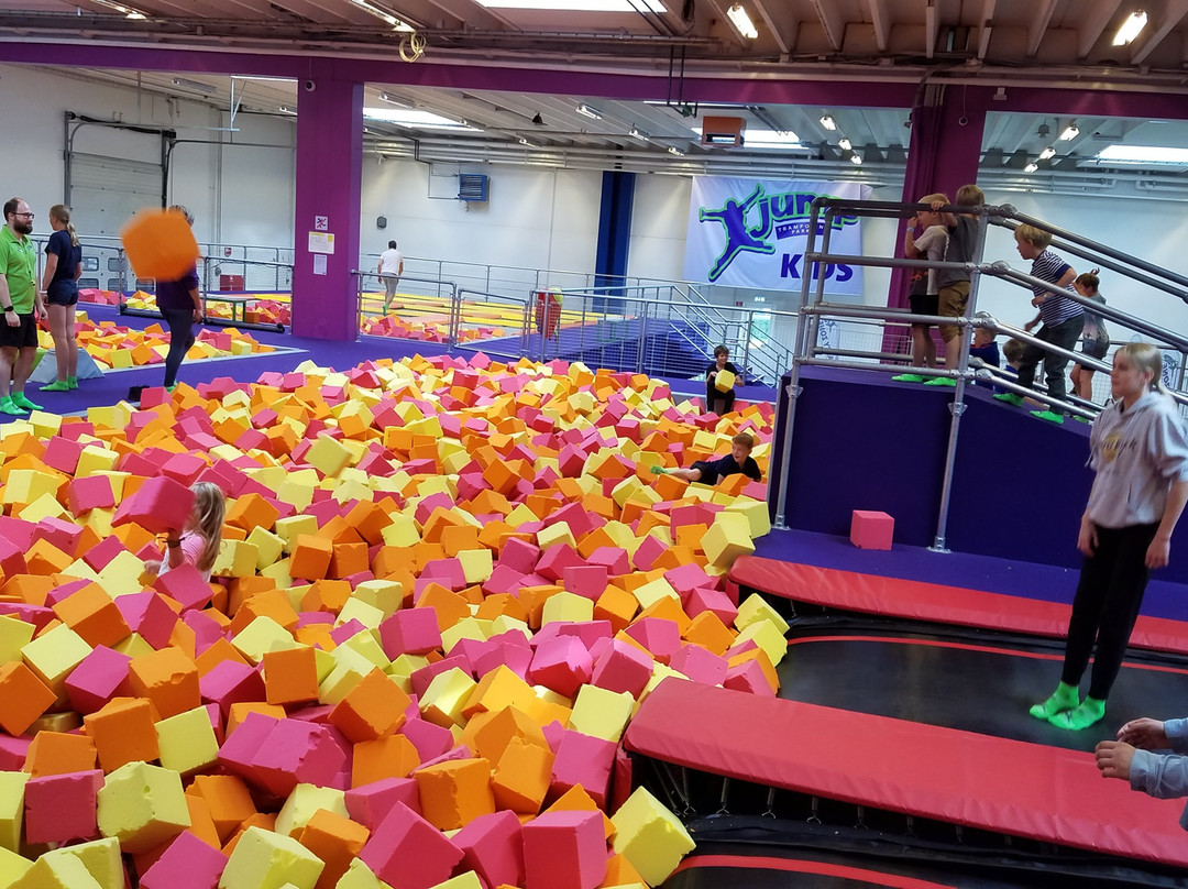 Xjump Trampoline Park景点图片