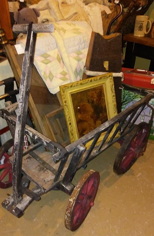 Broken Arrow Antiques景点图片
