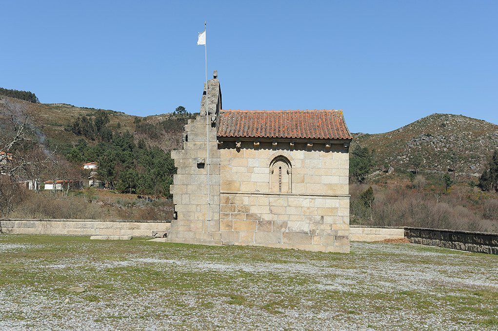 Chapel of Our Lady of Deliverance of Fandinhães景点图片