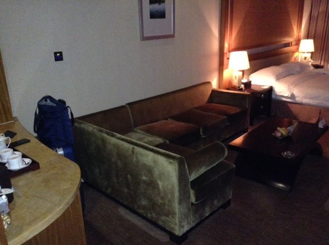 中都青山湖畔大酒店湖畔童话酒店主图