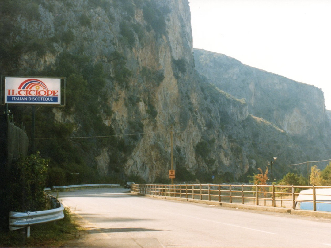 Licusati旅游景点-Discoteca Il Ciclope