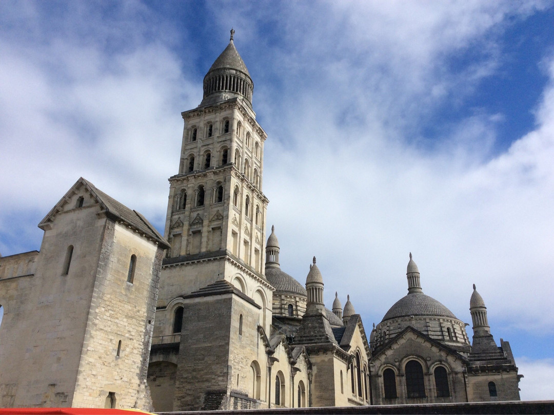 Perigueux Saturday Street Market景点图片
