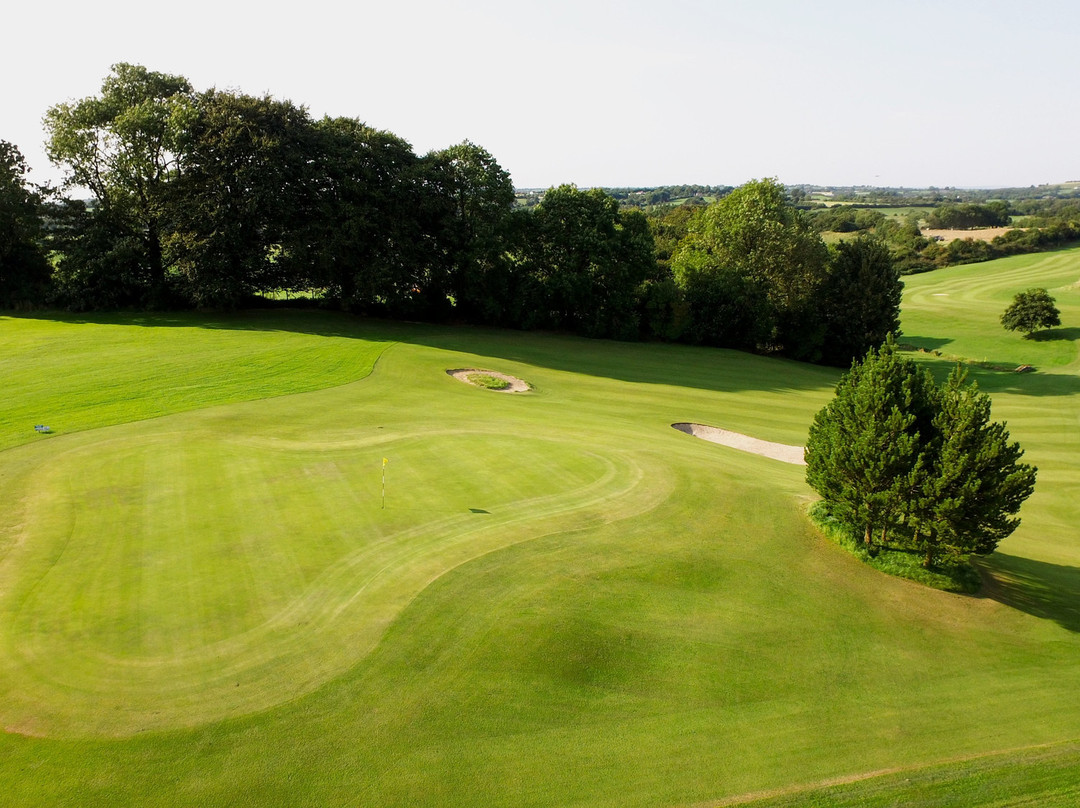 Mount Temple Golf Club-阿斯隆必去景点