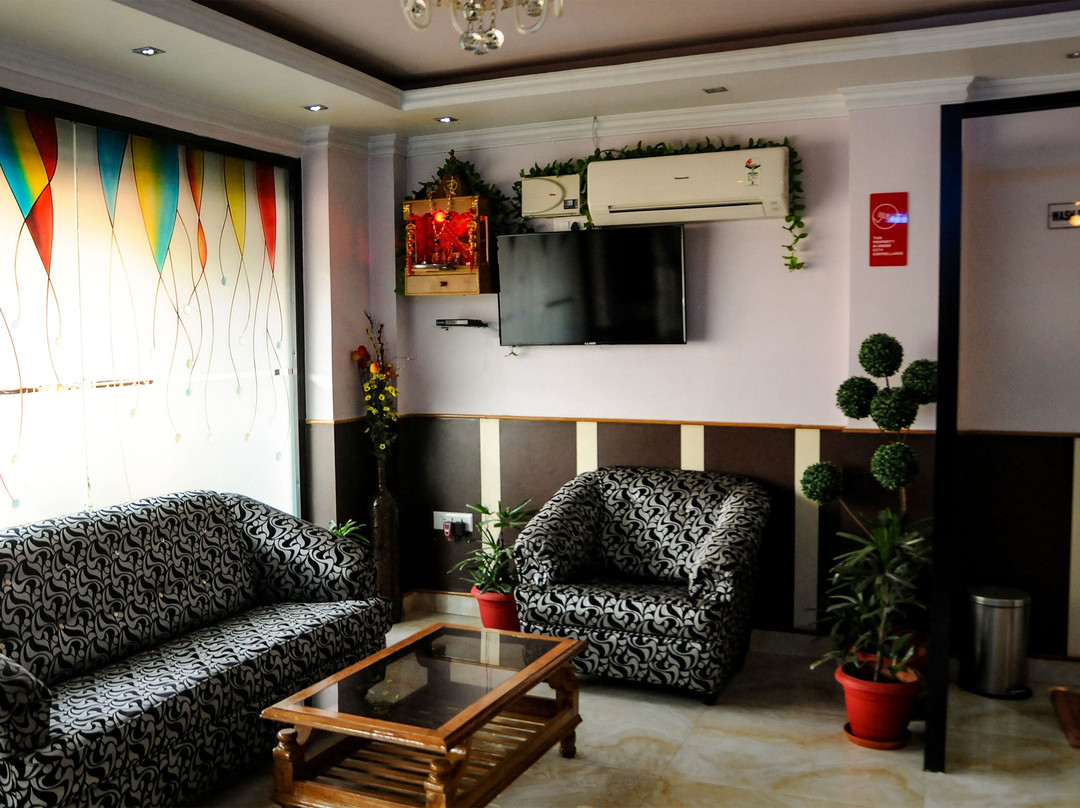 OYO Rooms Near RBI Exhibition Road主图