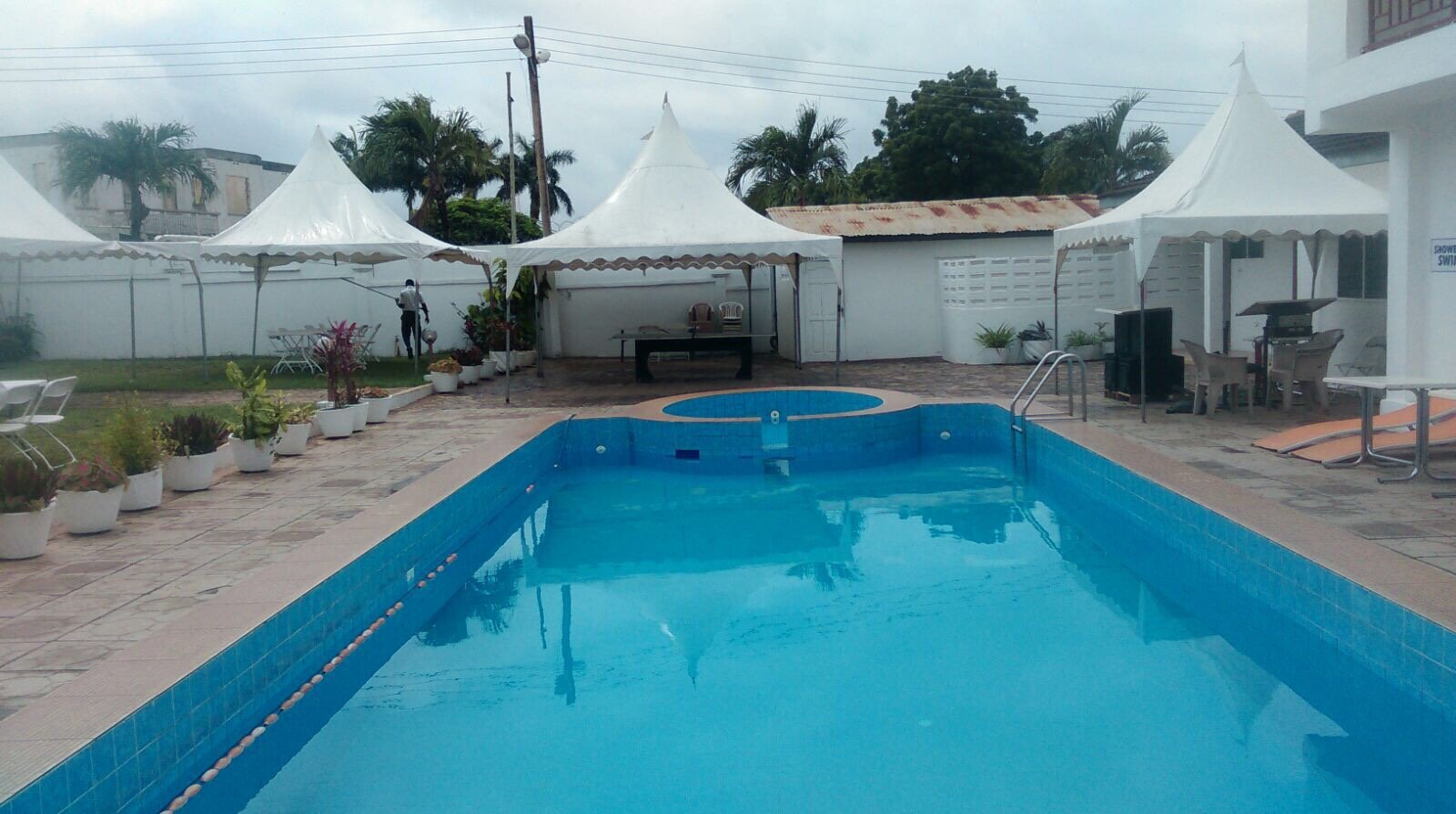 Apaade Lodge-官方