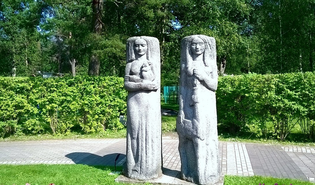 Sculpture People and Animals景点图片