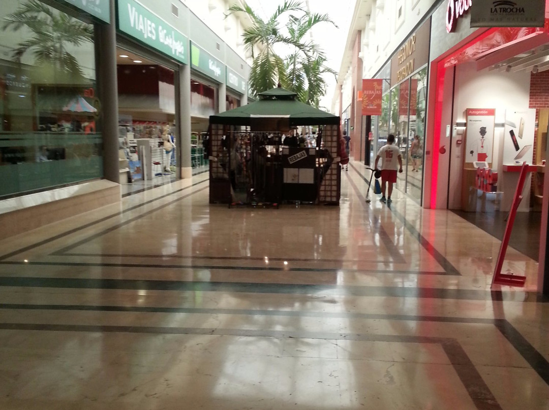 La Trocha Centro Comercial景点图片