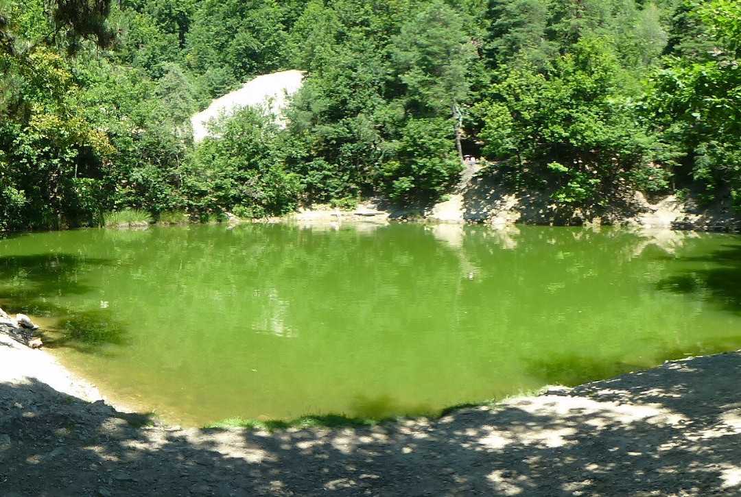 Lacul Albastru (The Blue Lake)景点图片