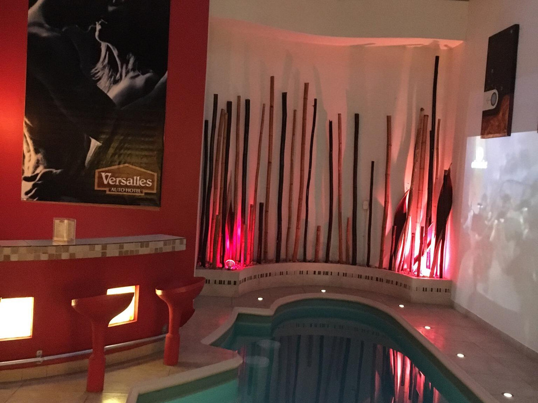 Autohotel VERSALLES主图