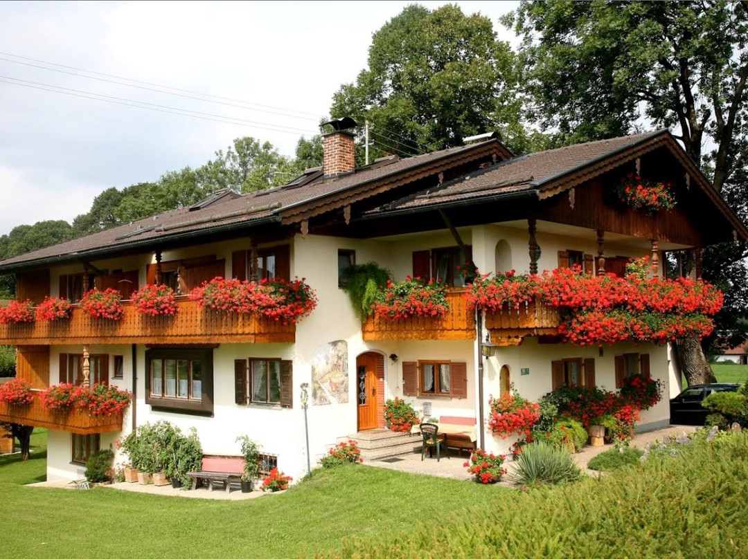 Wackersberg酒店住宿-Gästehaus Stumpf