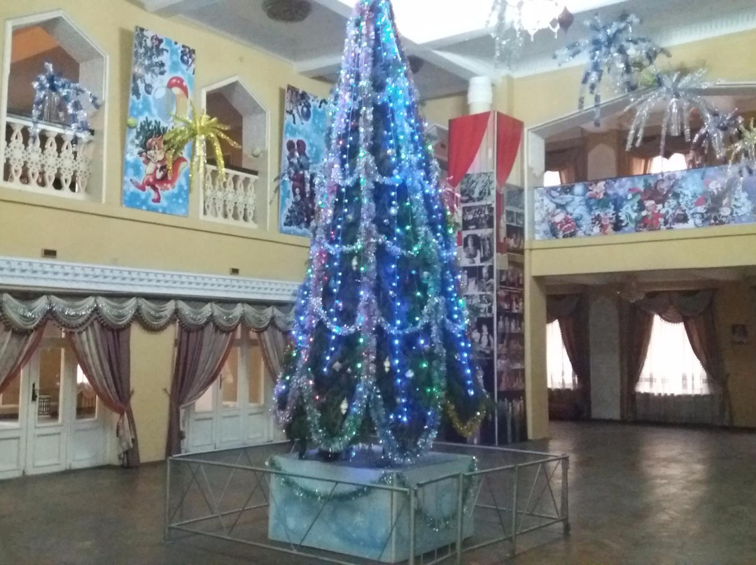 Tajikistan Musical and Drama Theater of Kamol Khudzhandi-苦盏必去景点