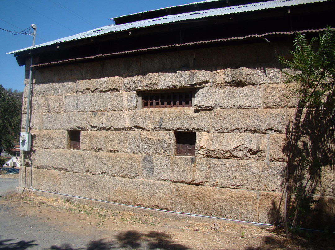 Mariposa County's Old Stone Jail-马里波萨必去景点