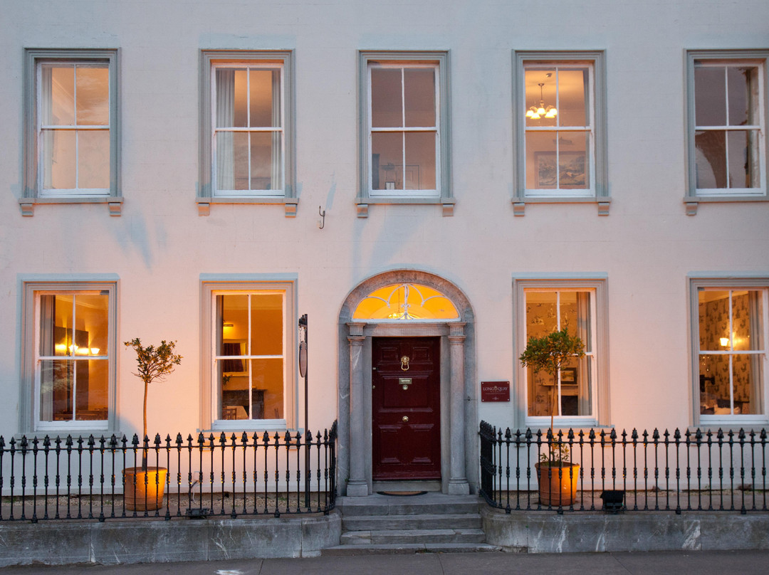 Belgooly酒店住宿-Long Quay House