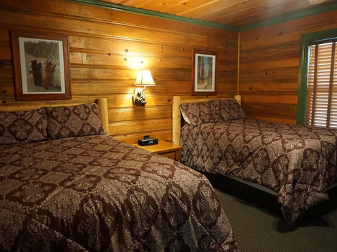 Auberry酒店住宿-Shaver Lake Village Hotel