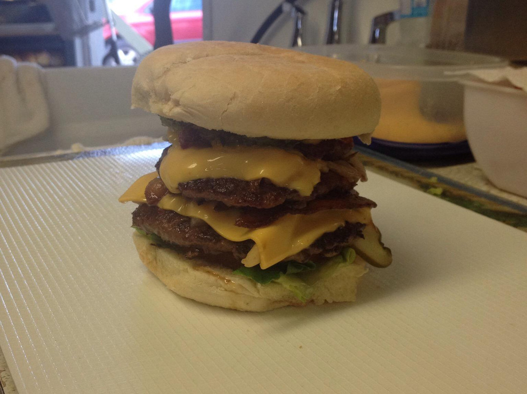 North Port餐馆和美食-Cubby's Chip Truck