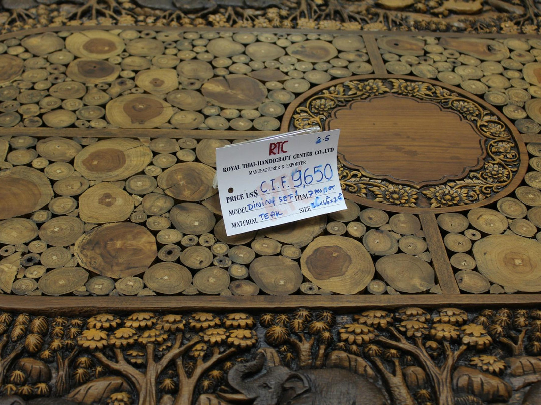 Royal Thai Handicraft Center Company景点图片