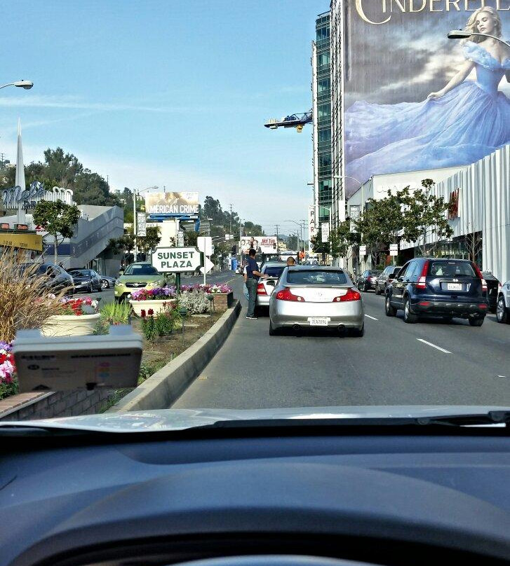 日落广场酒店景点图片